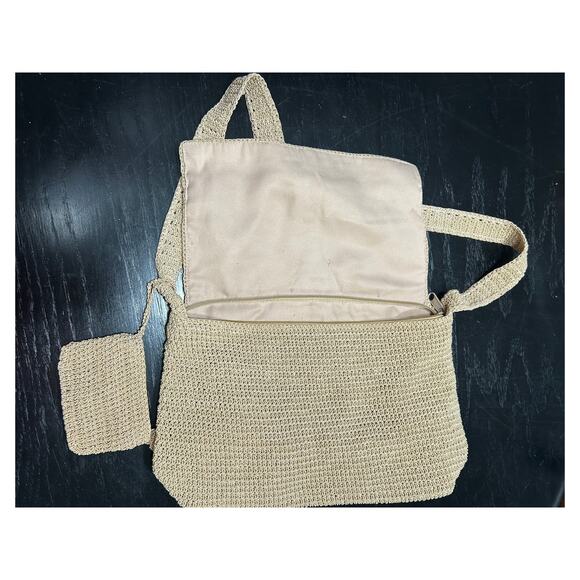 Y2K woven knit handbag- beige with shaped shell accents - includes coin purse - Picture 5 of 7
